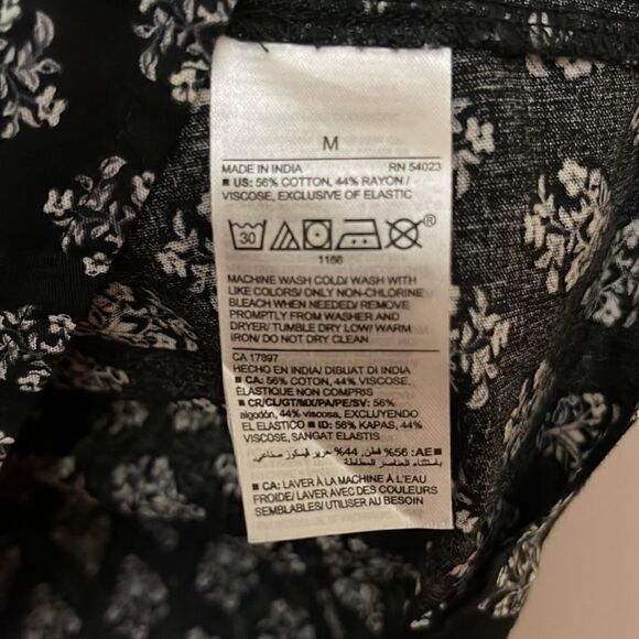 Old Navy Long-Sleeve Smocked Poet Blouse - Picture 7 of 8